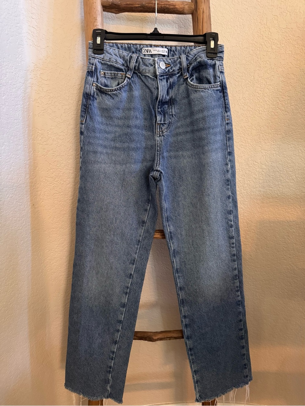 Zara High-Rise Straight Leg Jeans - Light Blue
